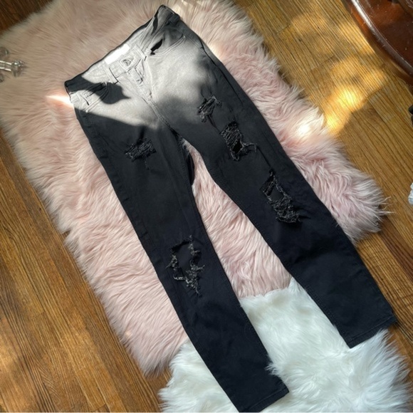 Topshop Moto “Jamie” Black Ripped Jeans - Picture 1 of 11